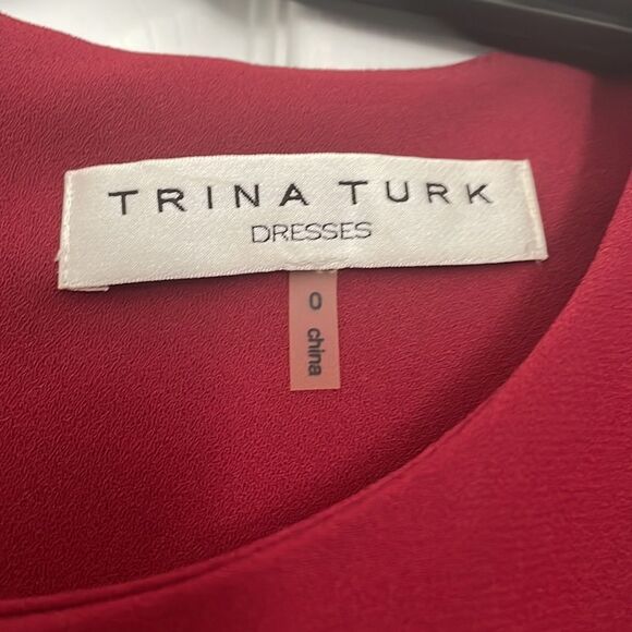 Trina Turk Red and Black Color Block Sheath Dress Size 6 work dress - Picture 5 of 7
